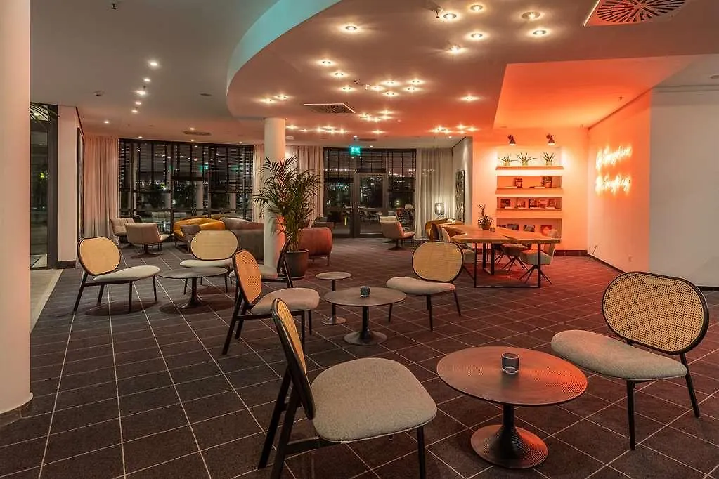 ****  Four Ratingen Dusseldorf Airport Hotel Germany