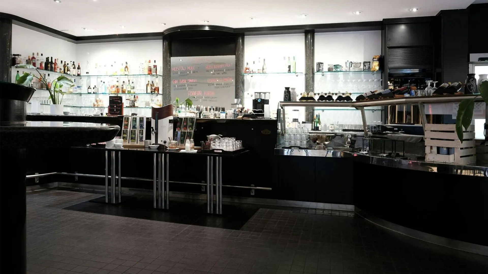 ****  Four Ratingen Dusseldorf Airport Hotel Germany