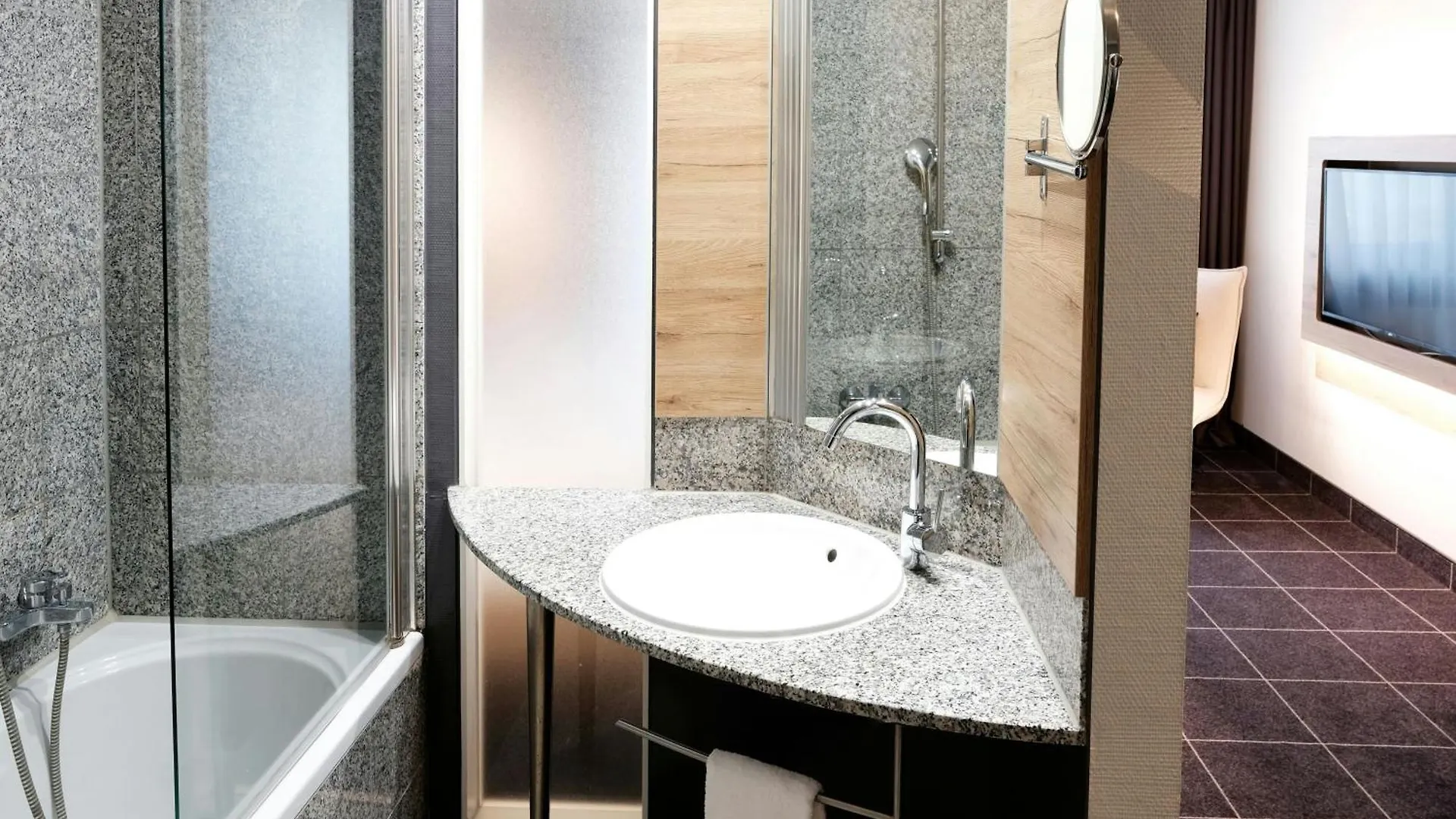 Four Ratingen Dusseldorf Airport Hotel 4*,