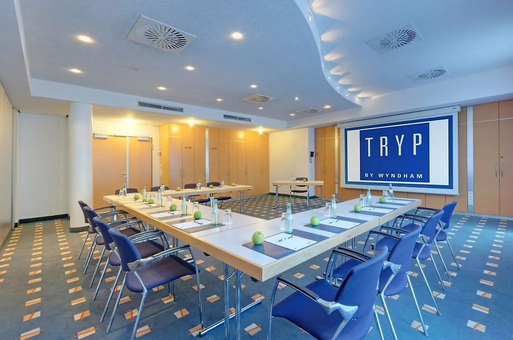 Four Ratingen Dusseldorf Airport Hotel